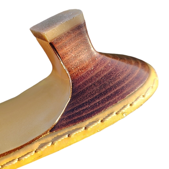 •SUMMER SALE • 50% Off! • Vintage Liz Claiborne Women's Slides • - Picture 3 of 4